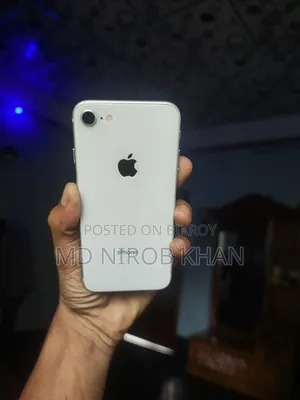 অ্যাপল আইফোন ৮ ৬৪ জিবি সাদা
