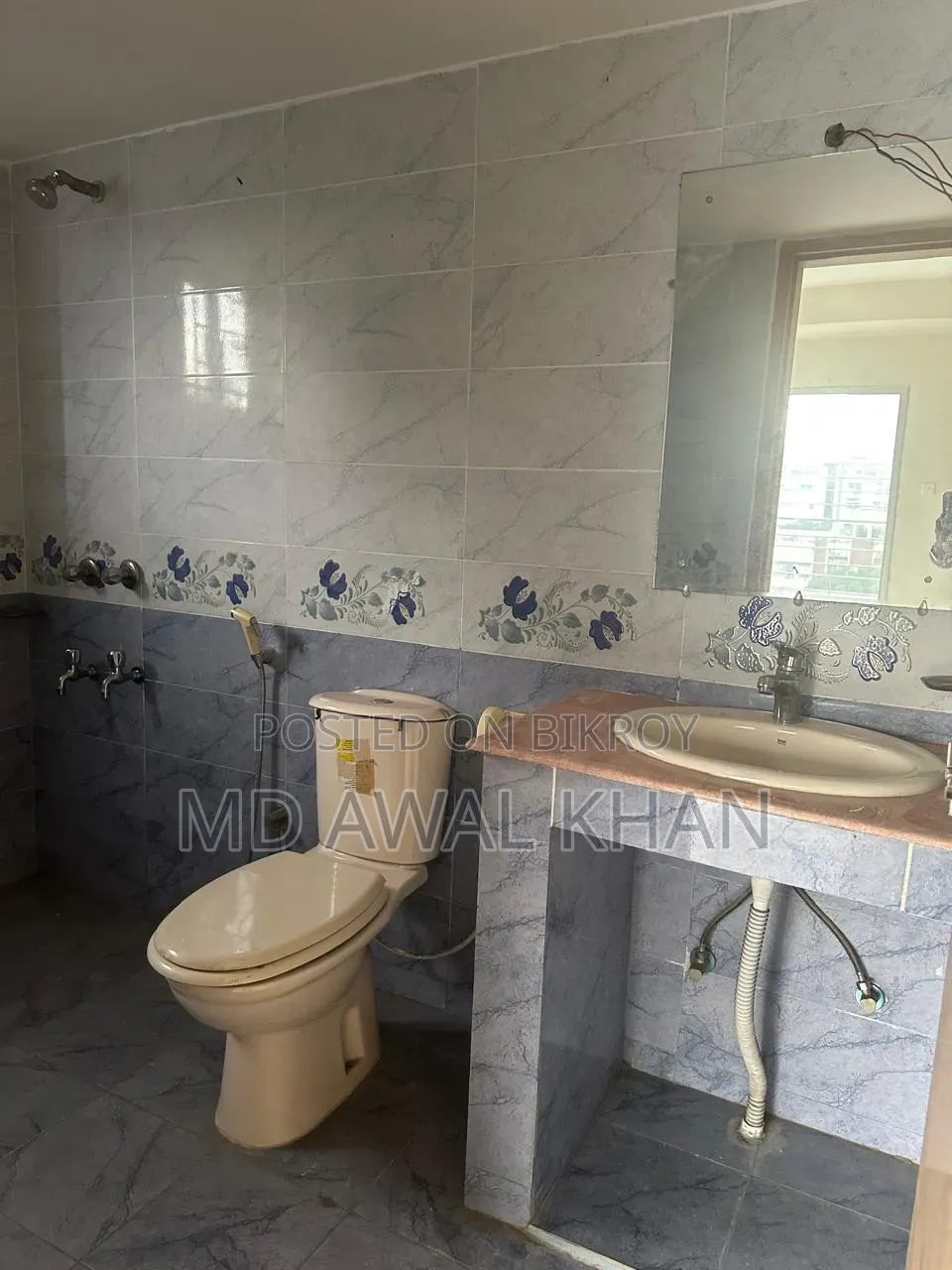 4 Bedroom Apartment in Dhanmondi for Sale