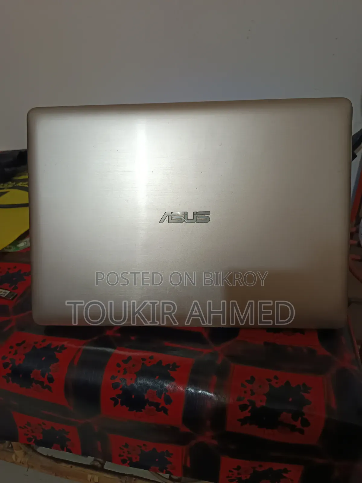 Laptop ASUS Vivobook 16 4GB Intel Core 3 HDD 1TB