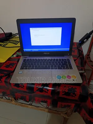 Laptop ASUS Vivobook 16 4GB Intel Core 3 HDD 1TB