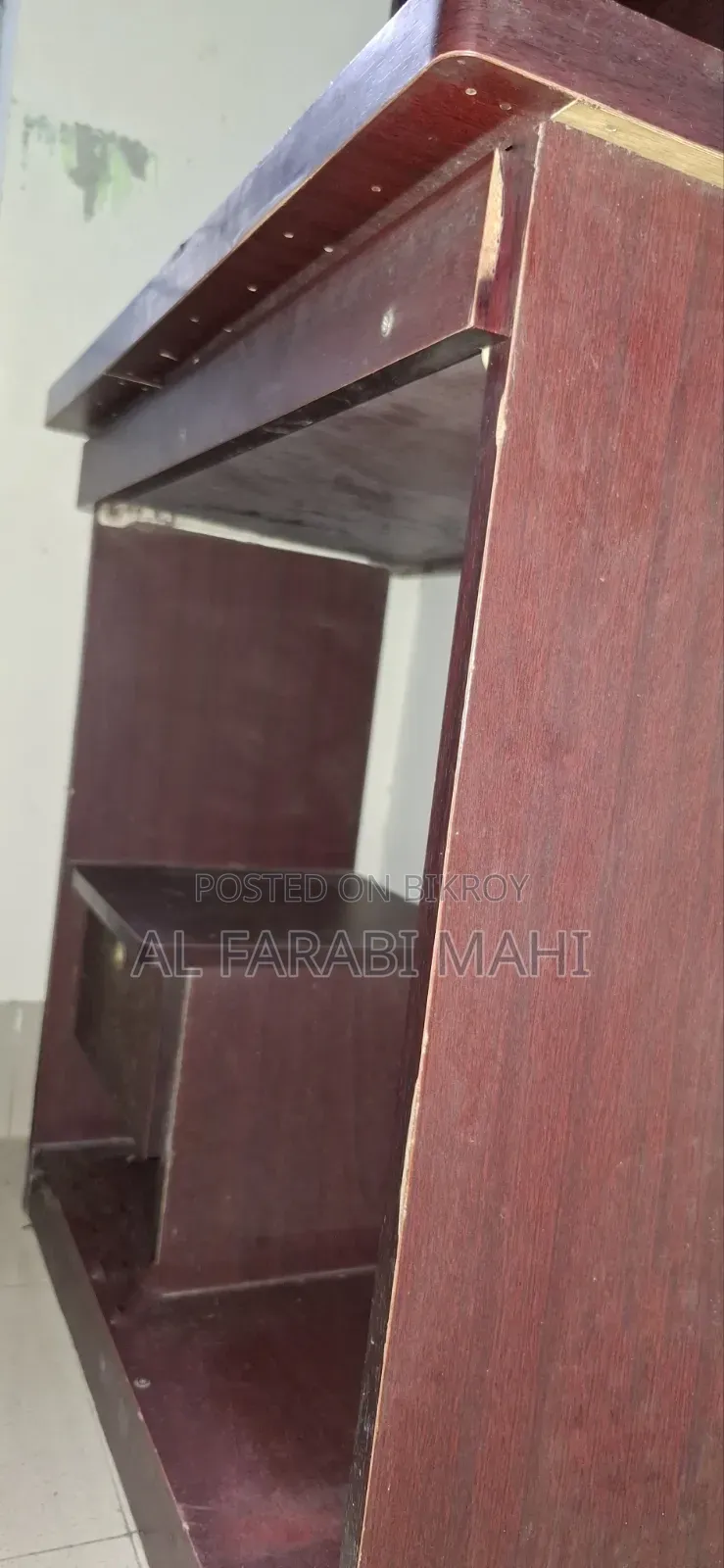 কম্পিউটার টেবিল