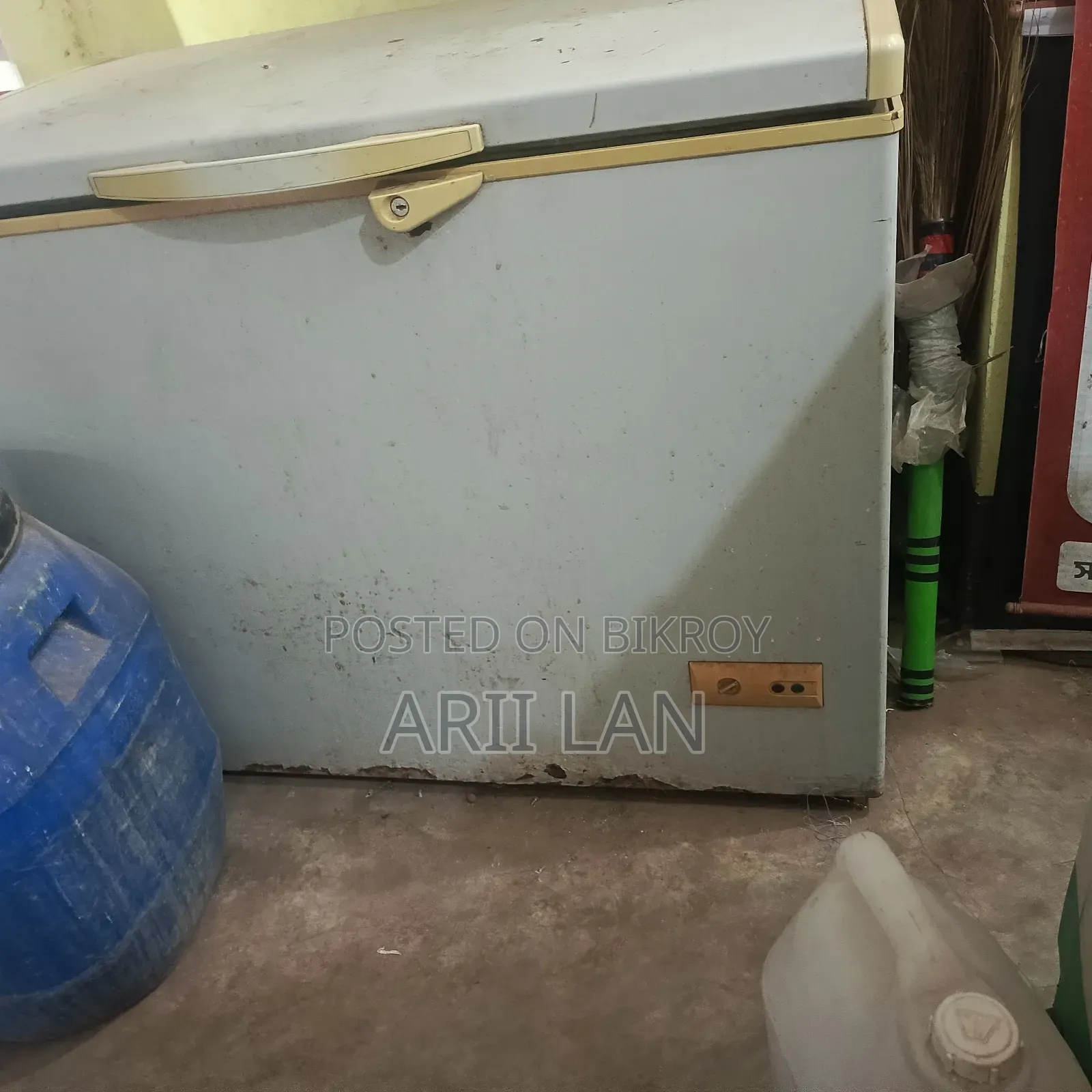 290 Liter Singer Deep Freezer