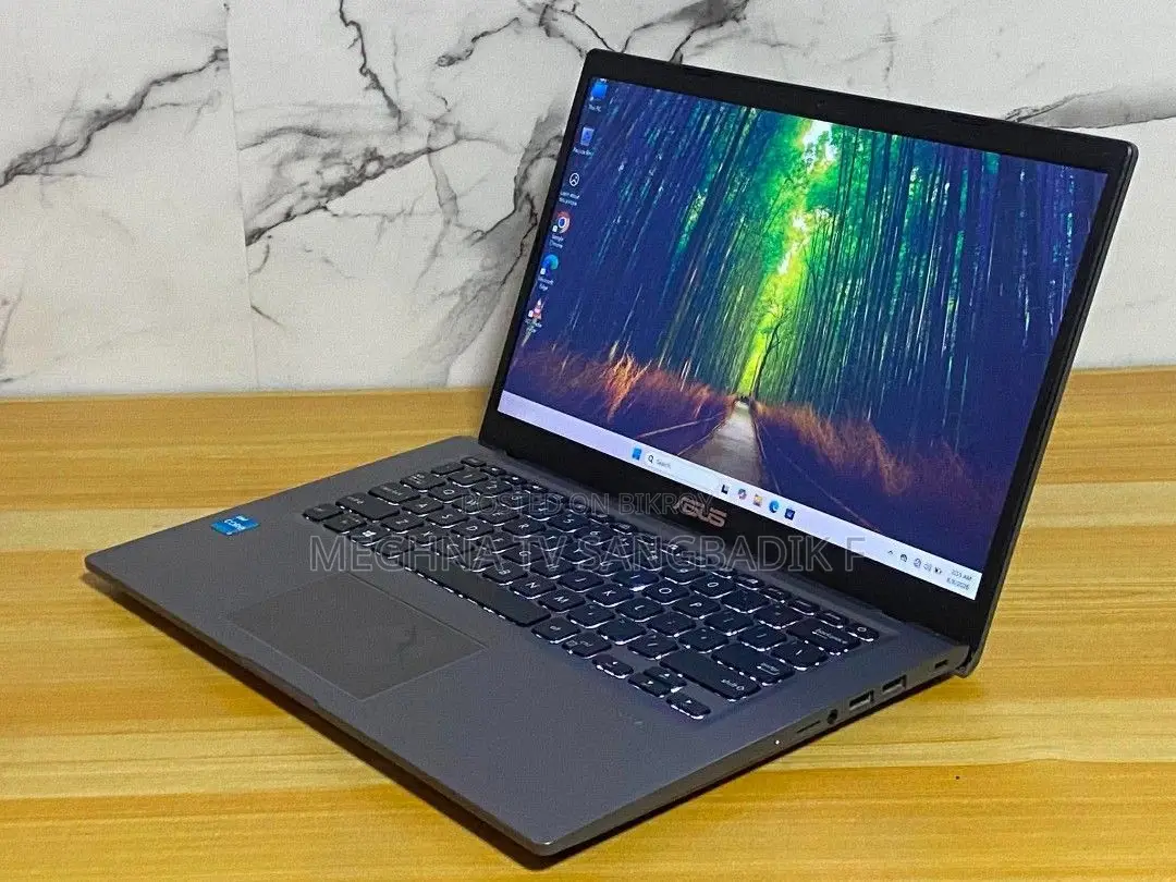 Laptop ASUS 3GB RAM Intel SSD 256GB
