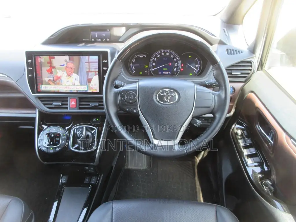 Toyota Esquire 2021 Black