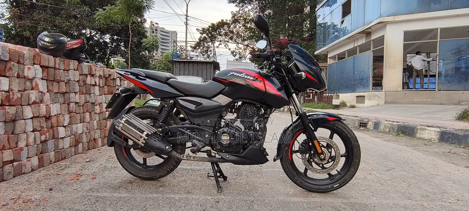 Bajaj Pulsar 150 2024 Black