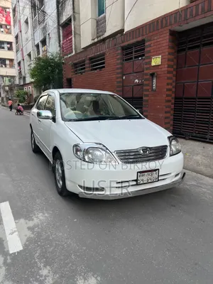 টয়োটা করোল্লা ২০০২ হোয়াইট