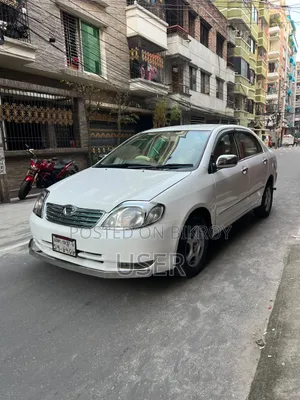 টয়োটা করোল্লা ২০০২ হোয়াইট