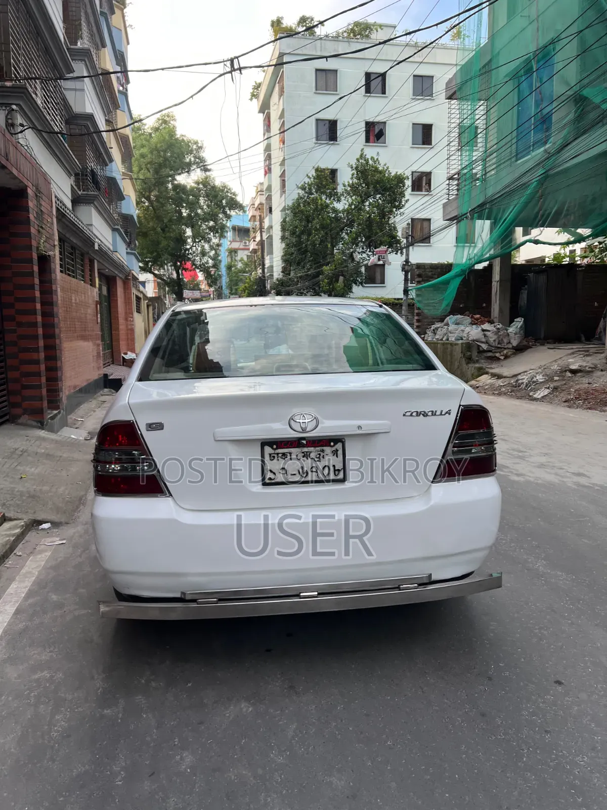 টয়োটা করোল্লা ২০০২ হোয়াইট