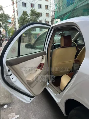 টয়োটা করোল্লা ২০০২ হোয়াইট