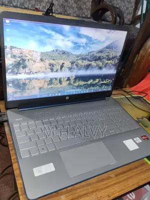 Laptop HP 15s 8GB AMD Ryzen SSD 256GB