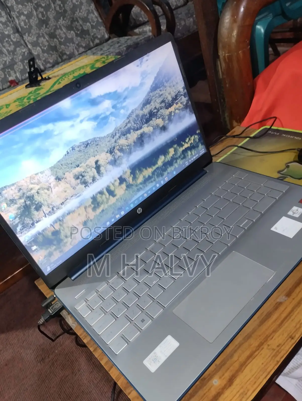 Laptop HP 15s 8GB AMD Ryzen SSD 256GB