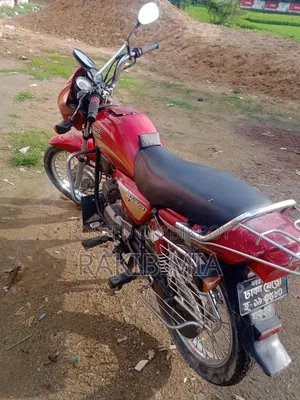 হিরো স্প্লেন্ডার প্লাস ২০০৪ রেড