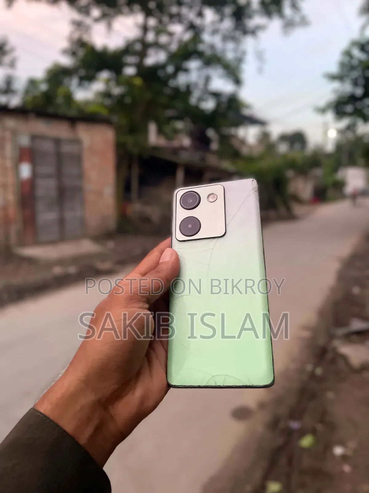 ভিভো ওয়াই ৩০০ প্লাস ১২৮ জিবি