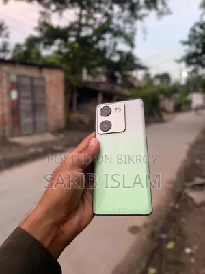 ভিভো ওয়াই ৩০০ প্লাস ১২৮ জিবি