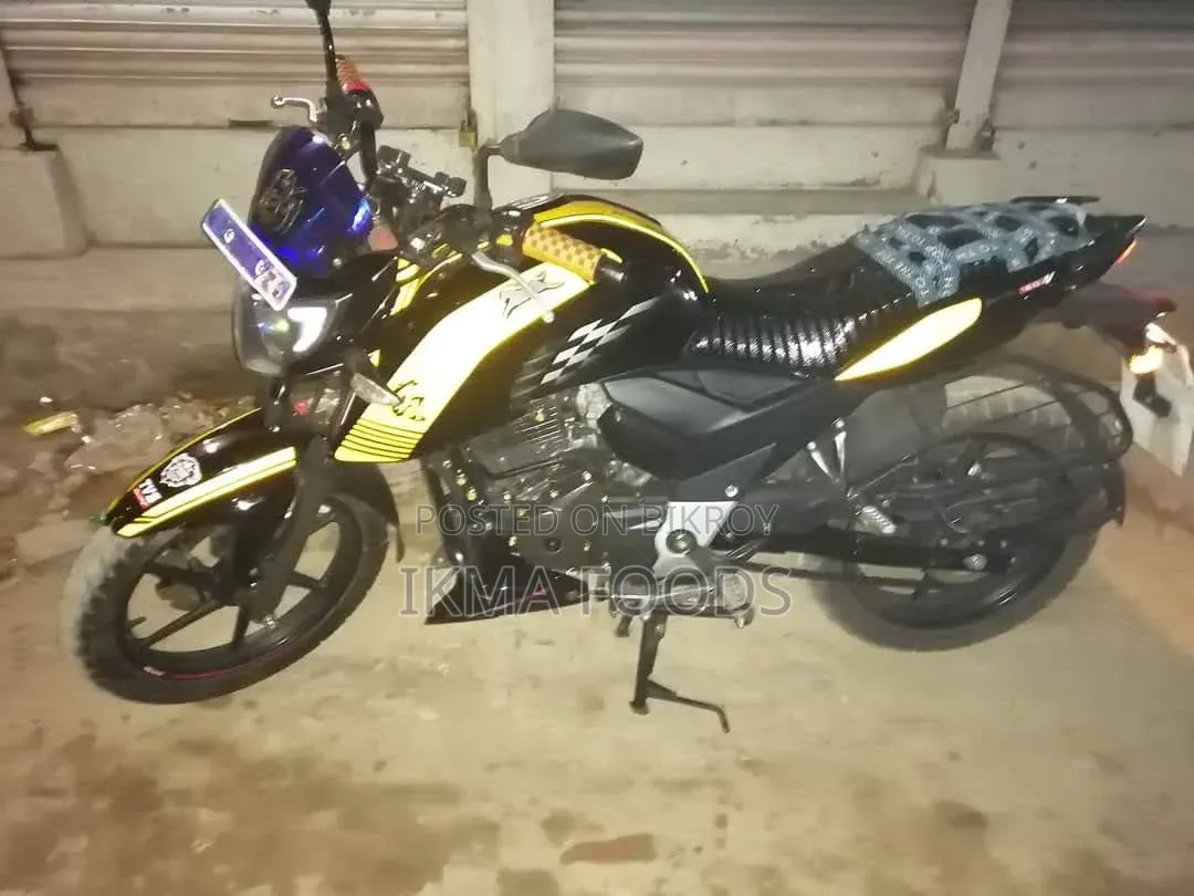 TVS Apache RTR 160 4V 2019 Black