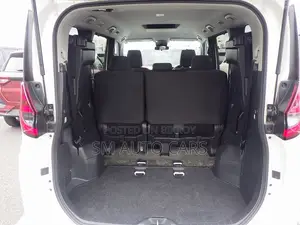 Toyota Noah 2022 Pearl