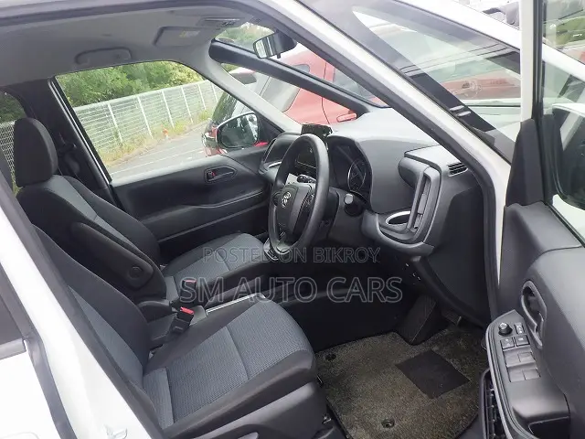Toyota Noah 2022 Pearl