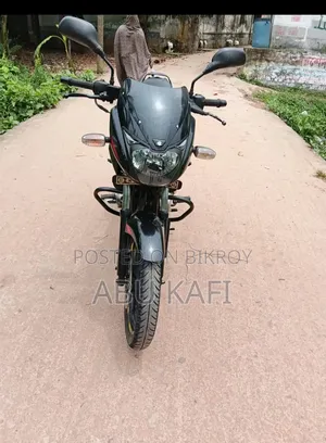 বাজাজ পালসার ১৫০ ২০১৬ ব্ল্যাক
