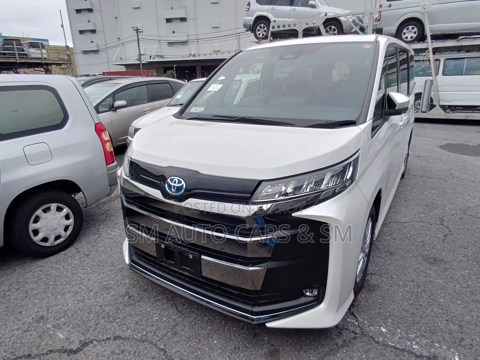 Toyota Noah 2023 Pearl