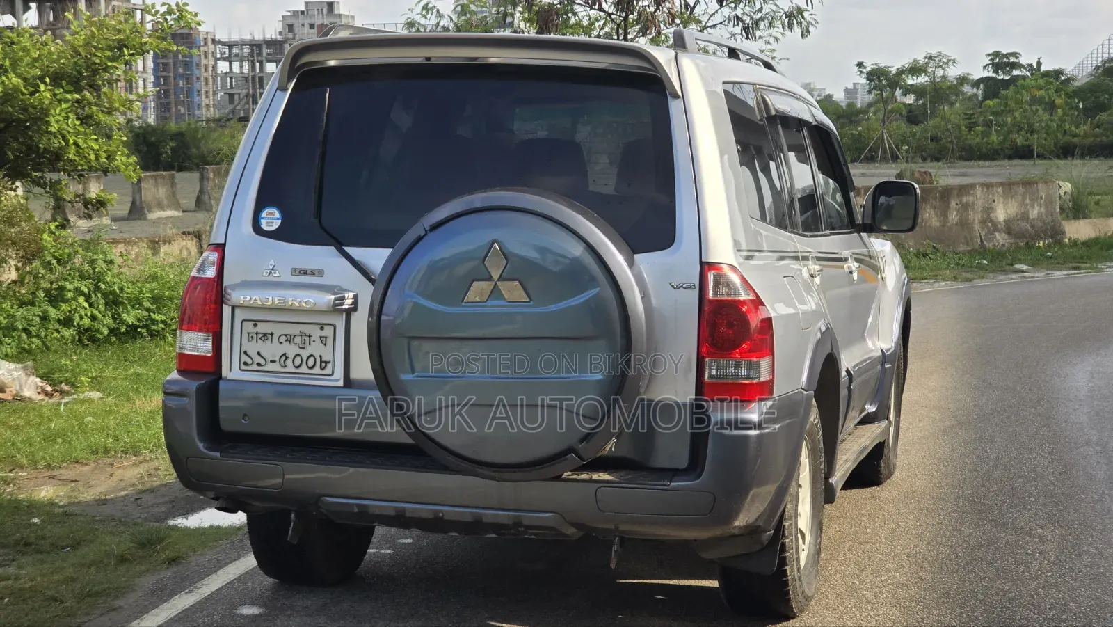 Mitsubishi Pajero 2003 Silver