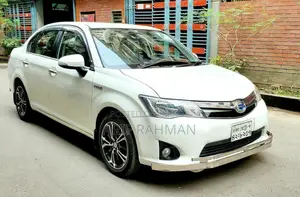 Toyota Axio ১.৫ হাইব্রিড ২ডব্লিউডি ২০১৪ পার্ল
