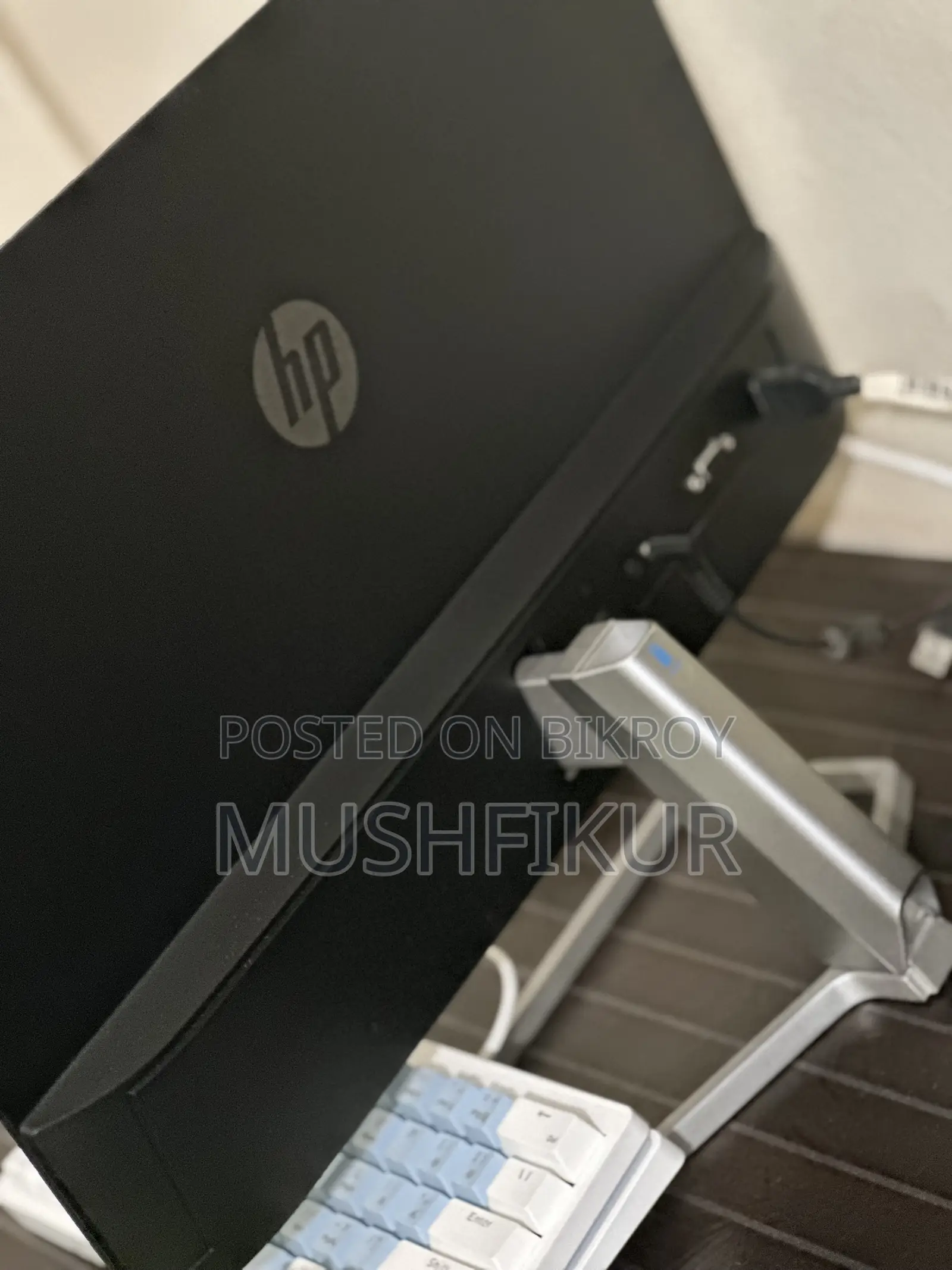 HP M22f 22" FHD IPS Monitor