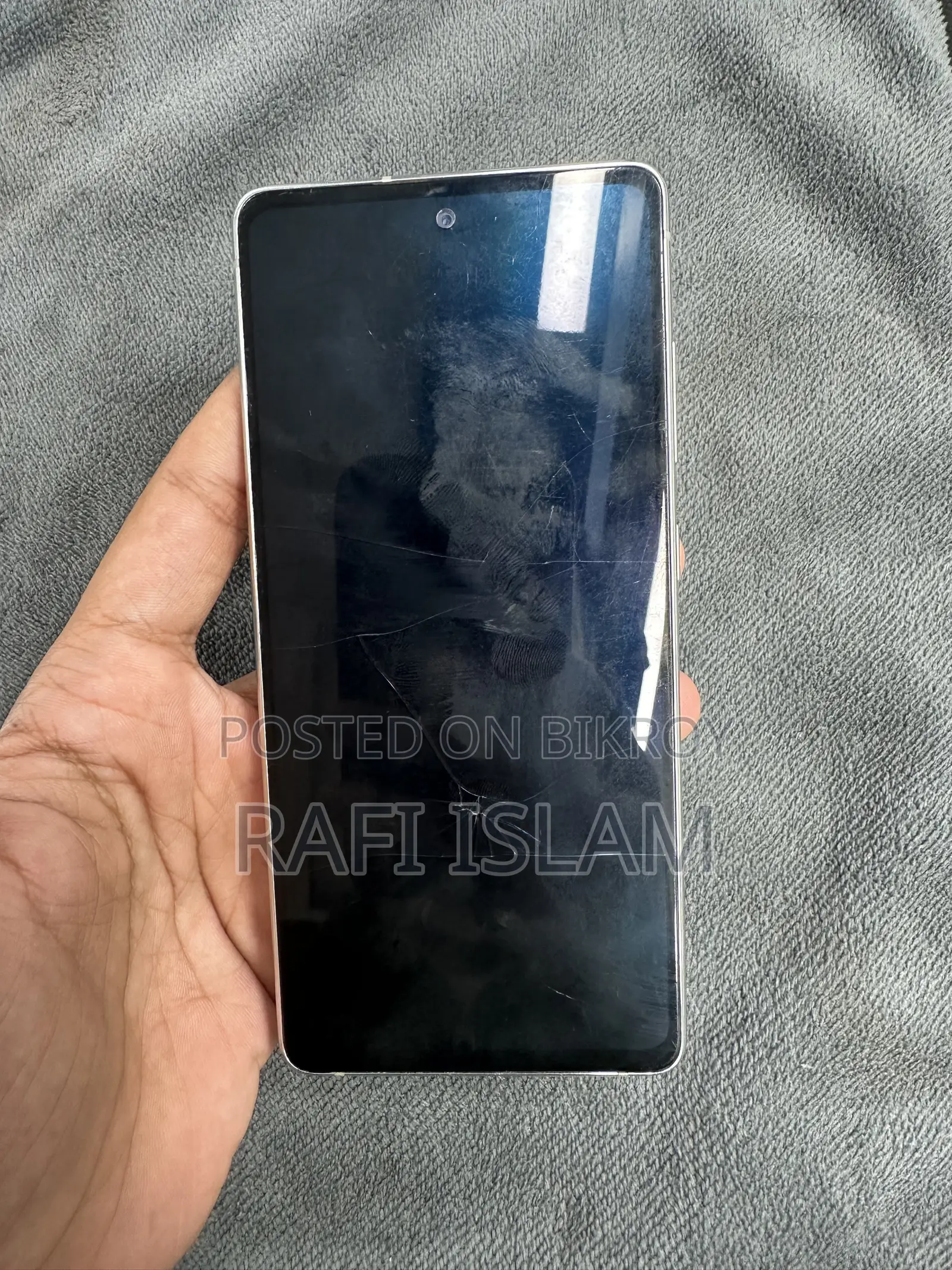 স্যামসাং গ্যালাক্সি এস২০ এফই ৫জি ১২৮ জিবি হোয়াইট