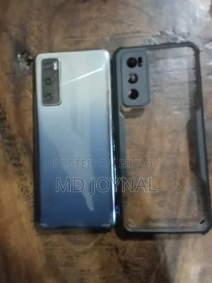 Vivo V20 2021 128 GB Gold
