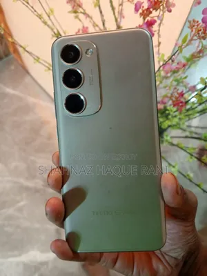 Tecno Spark 40 Pro 256 GB Silver
