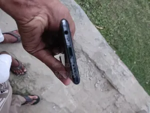 রিয়েলমি ৮ ৫জি ১২৮ জিবি ব্ল্যাক