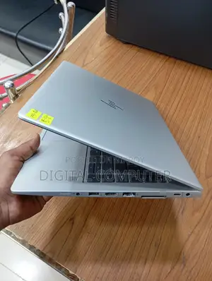 Laptop HP EliteBook 840 G6 8GB AMD Ryzen 7 SSD 256GB