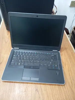 Laptop Dell Latitude 7440 8GB Intel Core i5 SSD 256GB