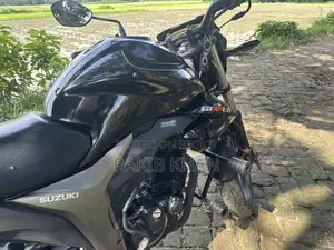 Suzuki Gixxer 2024 Black