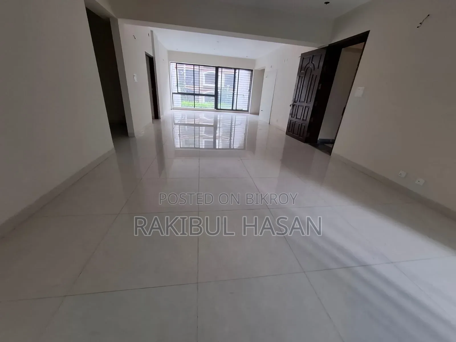 গুলশানে ৩০০০ বর্গফুটের নতুন অফিস ভাড়া