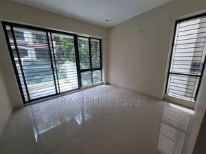 গুলশানে ৩০০০ বর্গফুটের নতুন অফিস ভাড়া