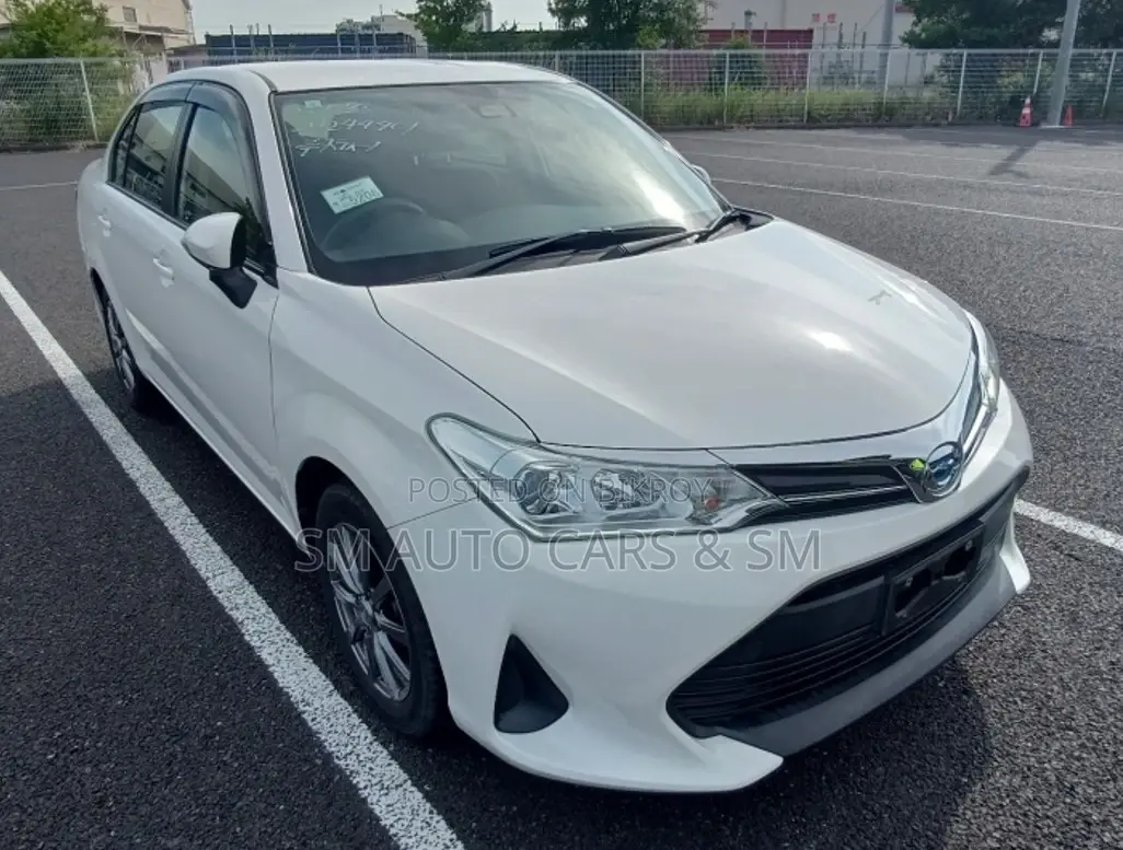 Toyota Axio 2021 White