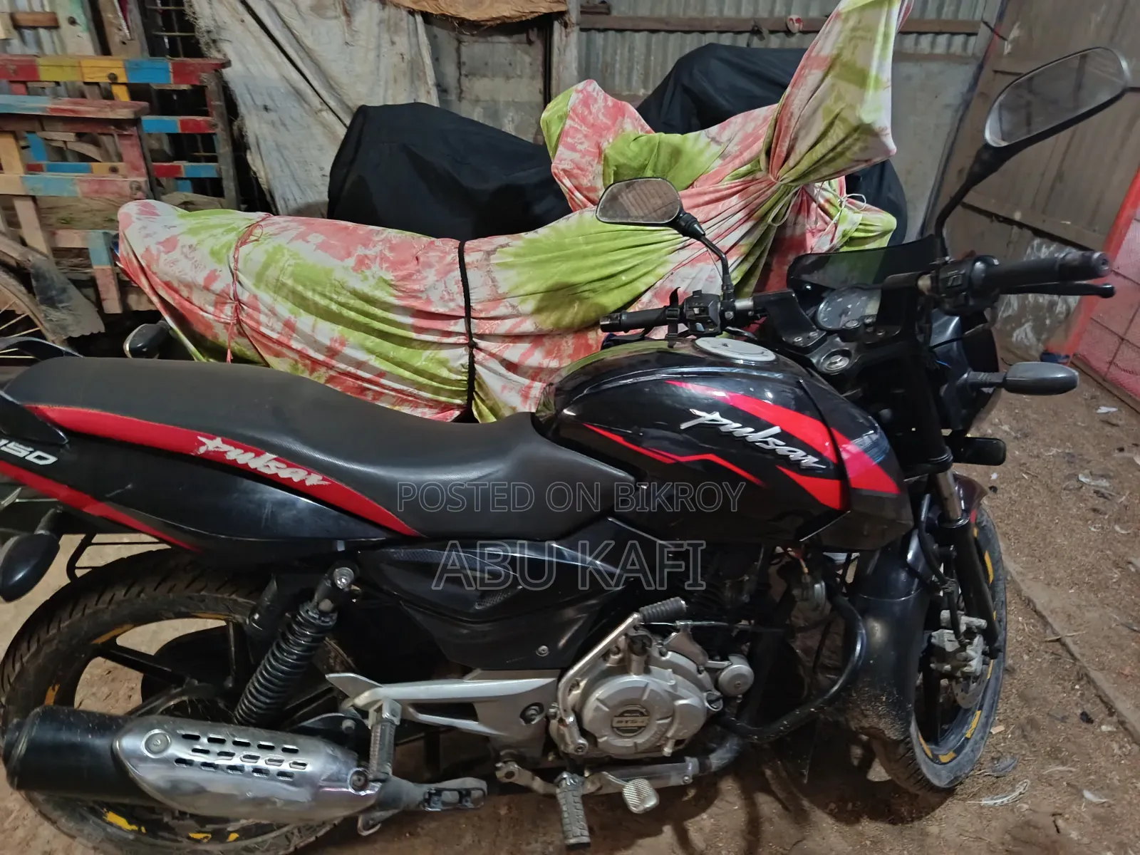 বাজাজ পালসার ১৫০ ২০১৬ ব্ল্যাক