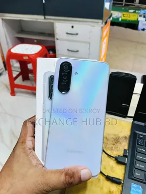 স্যামসাং গ্যালাক্সি এ৩৬ ১২৮ জিবি হোয়াইট