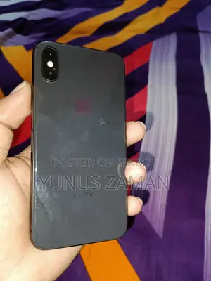 অ্যাপল আইফোন এক্সএস ৬৪ জিবি ব্ল্যাক