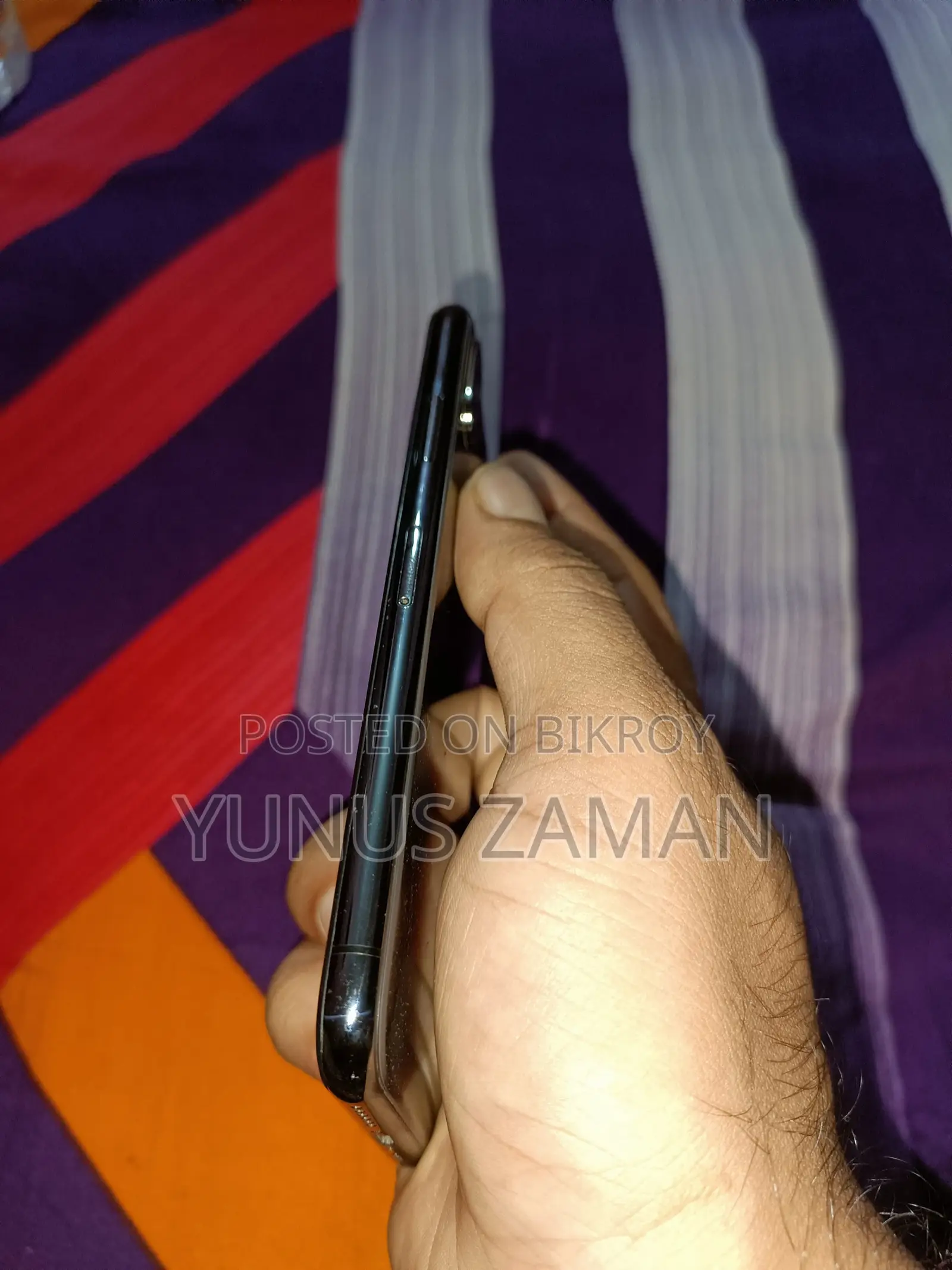 অ্যাপল আইফোন এক্সএস ৬৪ জিবি ব্ল্যাক