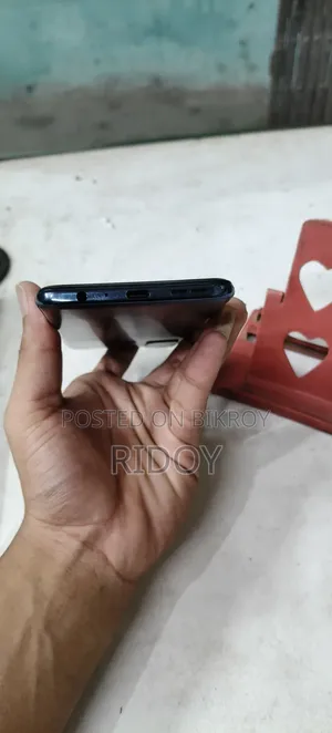 ওয়ানপ্লাস নর্ড এন১০০ ৬৪ জিবি নীল