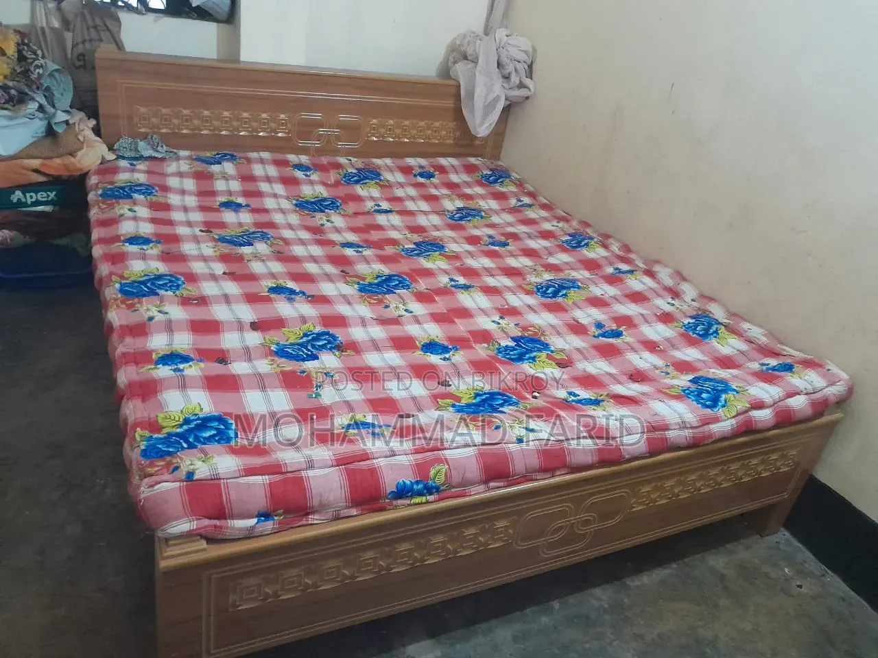 ৬×৭ ফুট খাট
