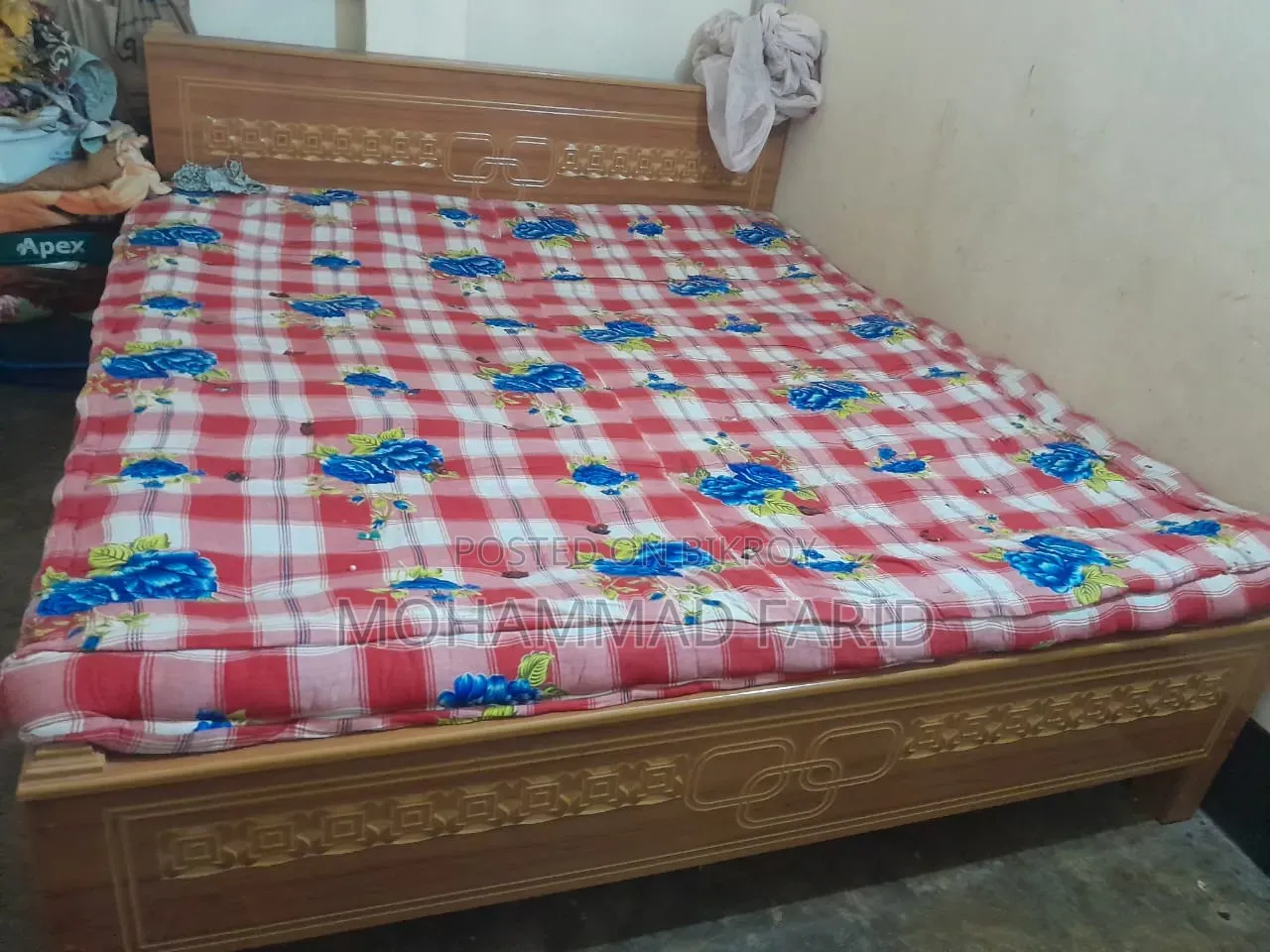 ৬×৭ ফুট খাট