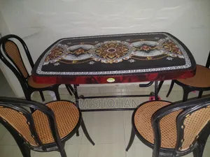 The table is RFL, bought a few days ago, completely new condition