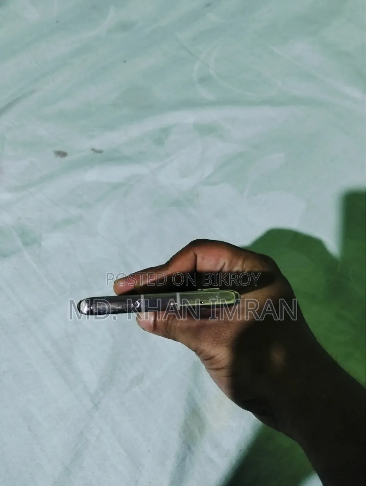 নতুন এলজি ভেলভেট ৫জি ১২৮ জিবি গোল্ড