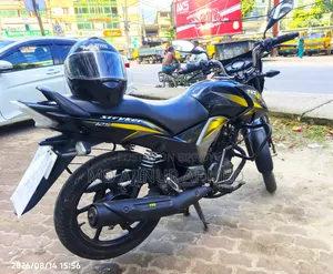 টিভিএস স্ট্রাইকার ১২৫ ২০২২ কালো