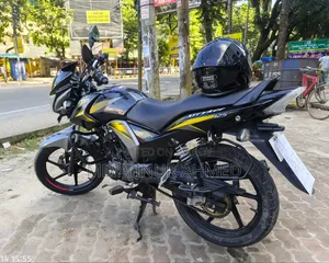 টিভিএস স্ট্রাইকার ১২৫ ২০২২ কালো