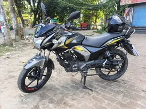 টিভিএস স্ট্রাইকার ১২৫ ২০২২ কালো