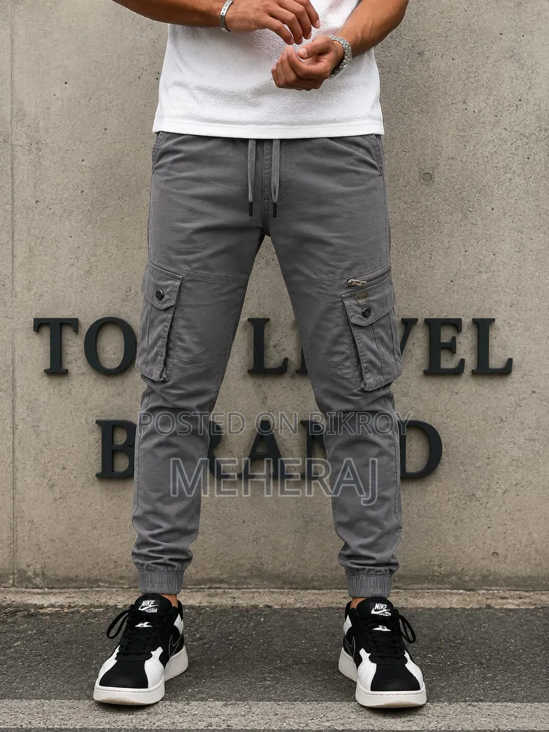6 Pocket Mobile Pant