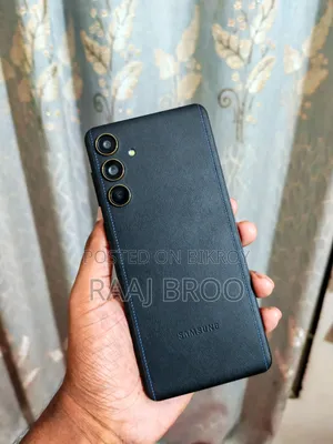 Samsung Galaxy F55 128 GB Black